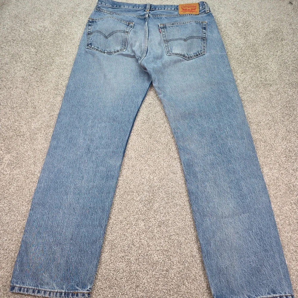 Levis 505 Regular Fit Straight Leg Jeans Light Wash Distressed Mens 36x32